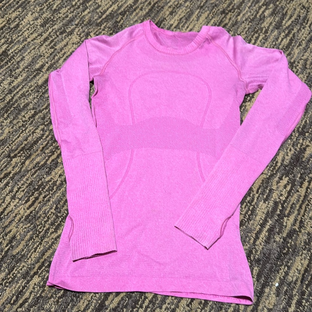 Pink Run swiftly long sleeve shirt size 4